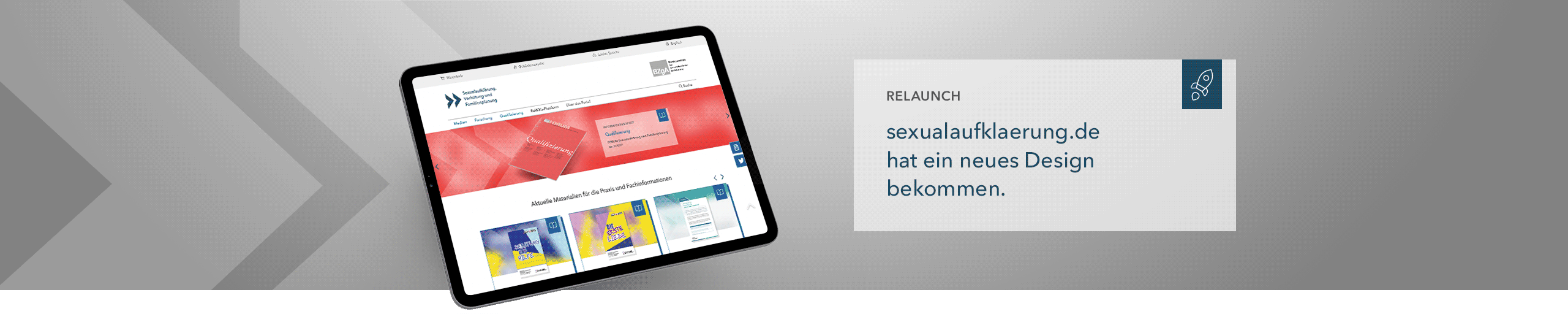 Das Bannerbild zeigt ein Tablet mit dem Screenshot der Webseite. Rechtsdavon steht der sexualaufklaerun.de hat ein neues Design bekommen.